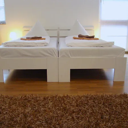 Rooms&apartments Near Zoologischer Garten *