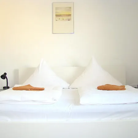 Rooms&apartments Near Zoologischer Garten Hostel *