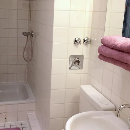 Hostel Rooms&apartments Near Zoologischer Garten Berlijn