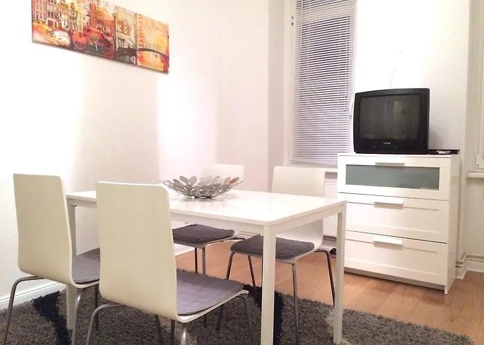 & Near Zoologischer Garten بيت شباب *