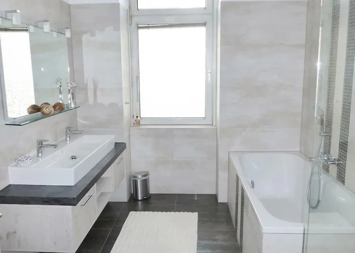 & Near Zoologischer Garten *