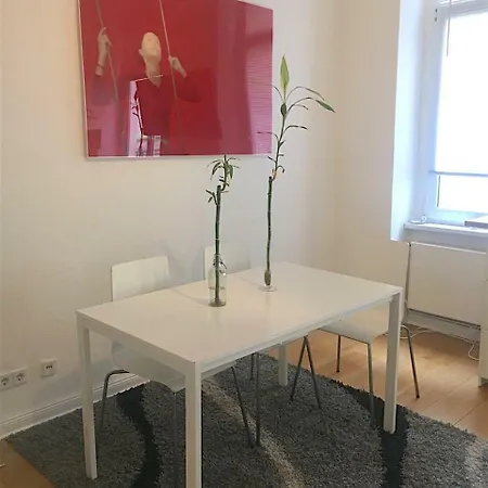 Hostal & Near Zoologischer Garten *