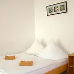 & Near Zoologischer Garten ベルリン