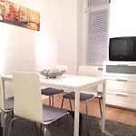 & Near Zoologischer Garten ホステル *