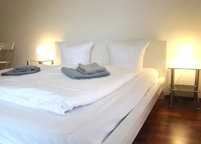 Hostal & Near Zoologischer Garten *